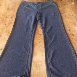 Women’s Athleta track pants